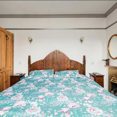Lovely Three Bedroomed House, Parking 2 Cars London Luaran gambar