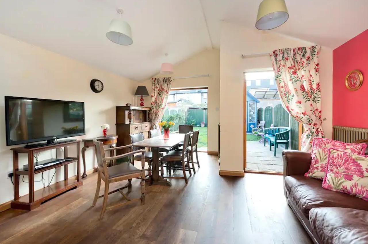 Lovely Three Bedroomed House, Parking 2 Cars London Luaran gambar