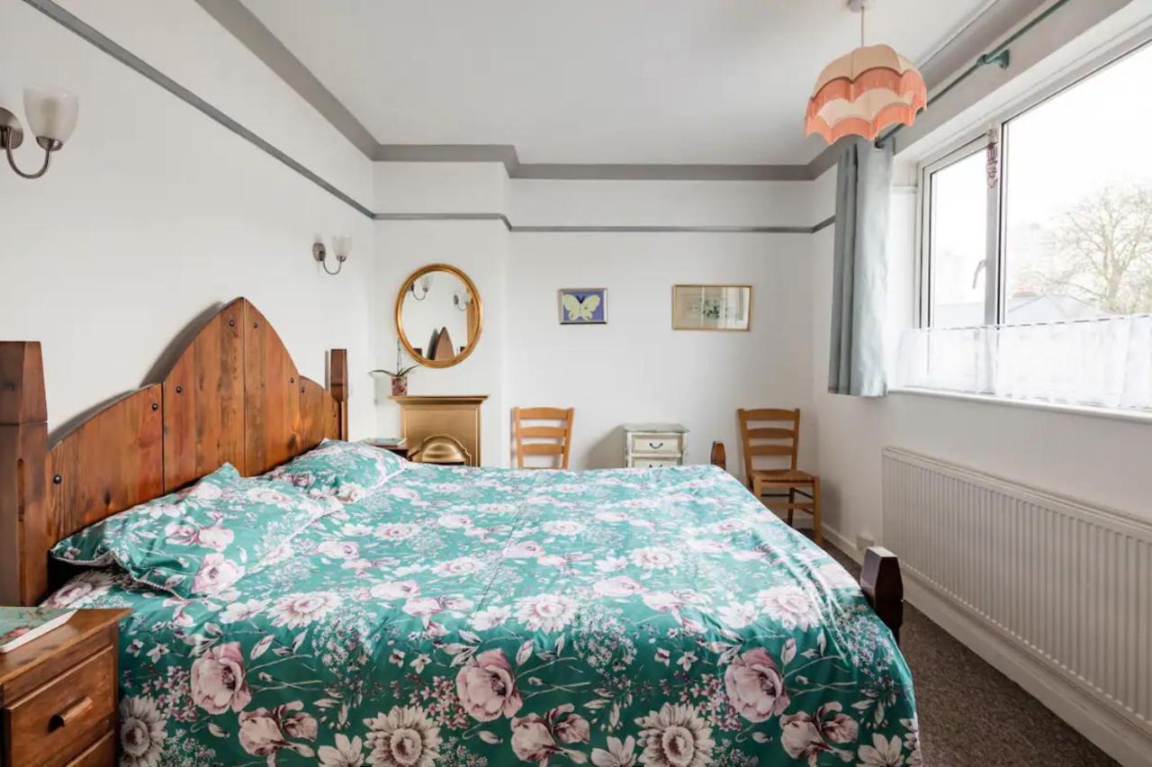 Lovely Three Bedroomed House, Parking 2 Cars London Luaran gambar