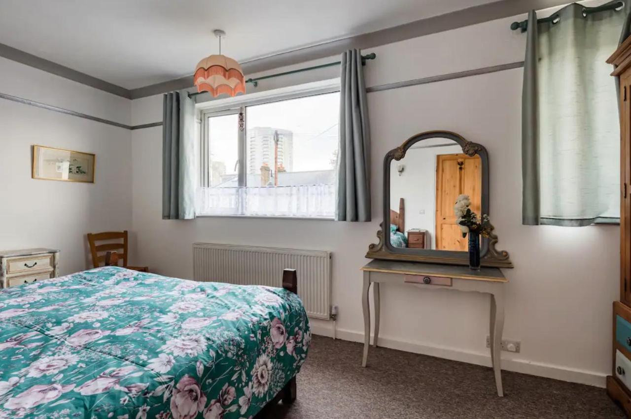 Lovely Three Bedroomed House, Parking 2 Cars London Luaran gambar