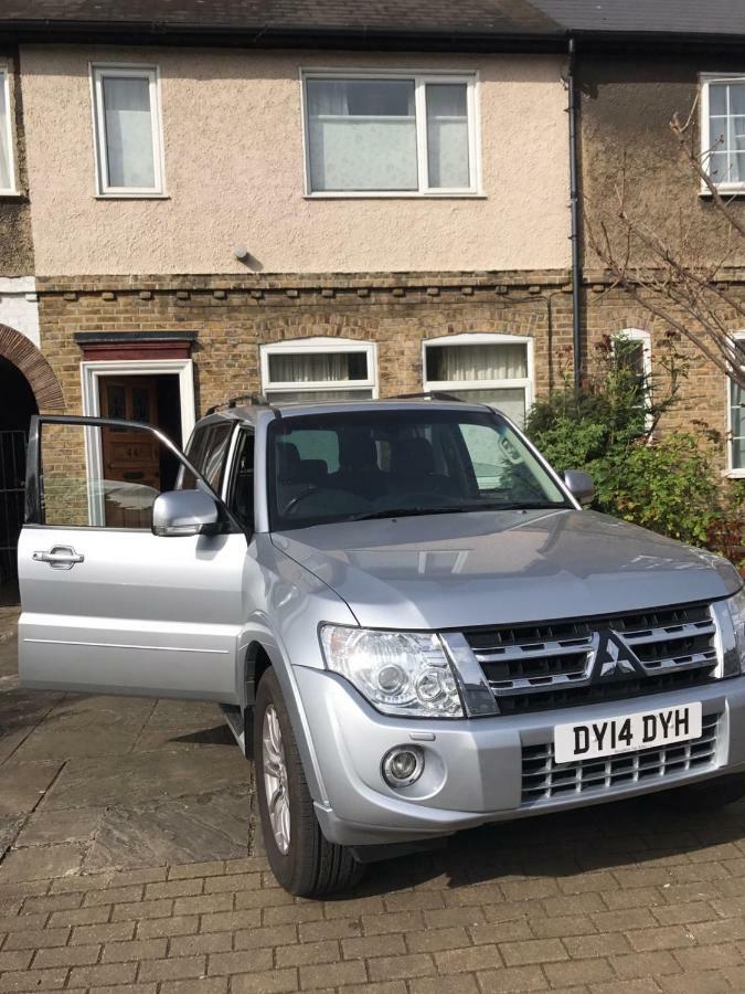 Lovely Three Bedroomed House, Parking 2 Cars London Luaran gambar